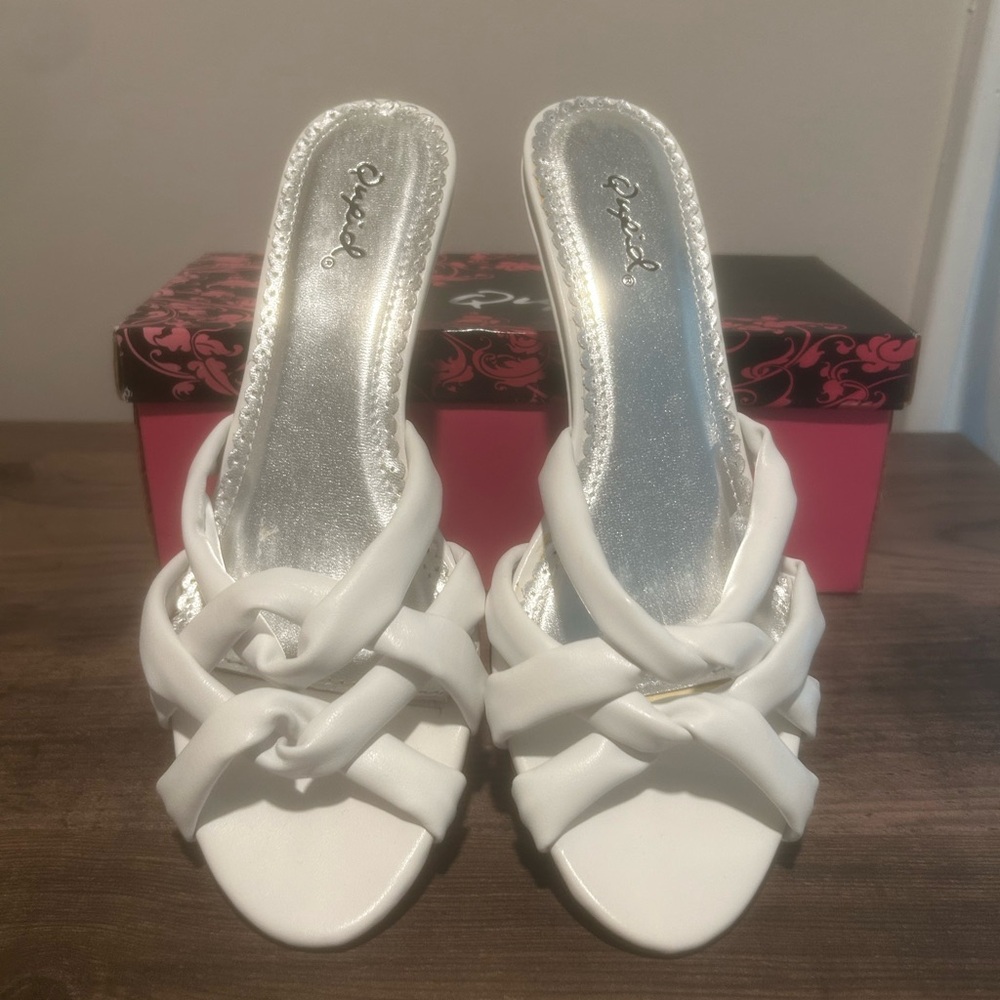 Y2k Qupid White Kitten Heels